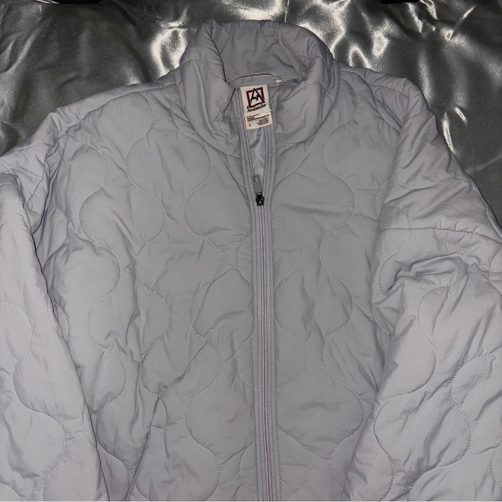 👼🏼Never Worn👼🏼 Avalanche Light Gray Outdoor Jacket - Picture 3 of 8
